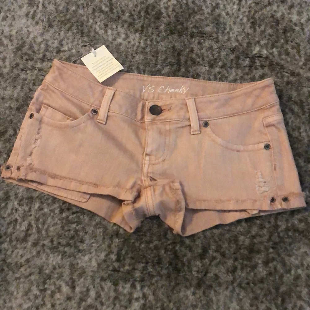 Super cute cheeky shorts.